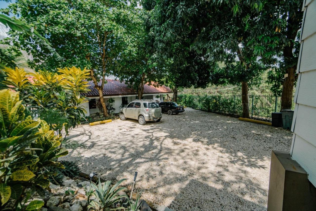 Hotel Ocotal Bed & Breakfast Playa Ocotal ภายนอก รูปภาพ