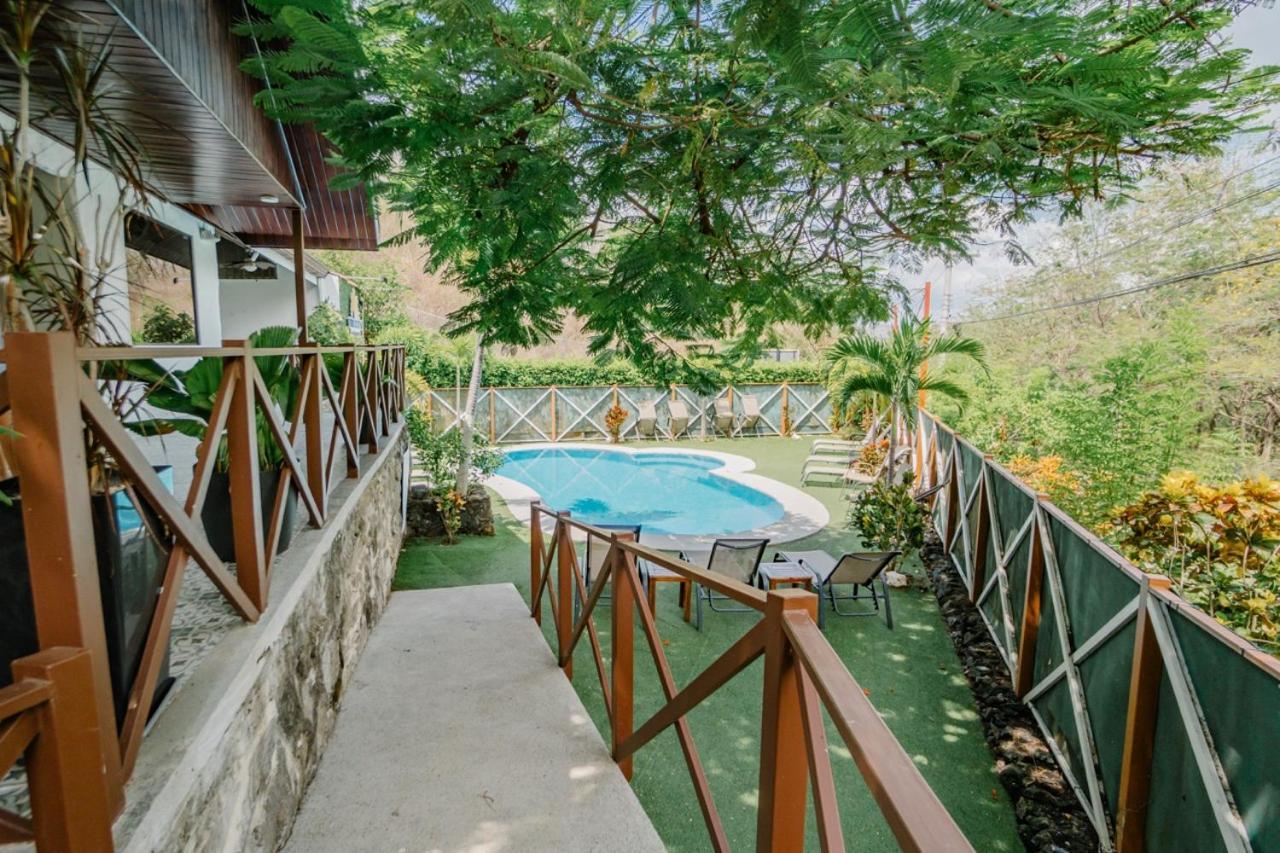 Hotel Ocotal Bed & Breakfast Playa Ocotal ภายนอก รูปภาพ