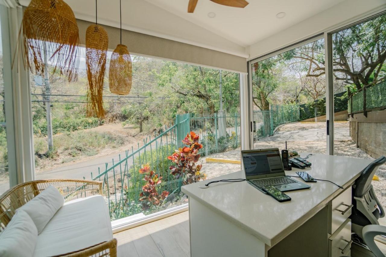 Hotel Ocotal Bed & Breakfast Playa Ocotal ภายนอก รูปภาพ