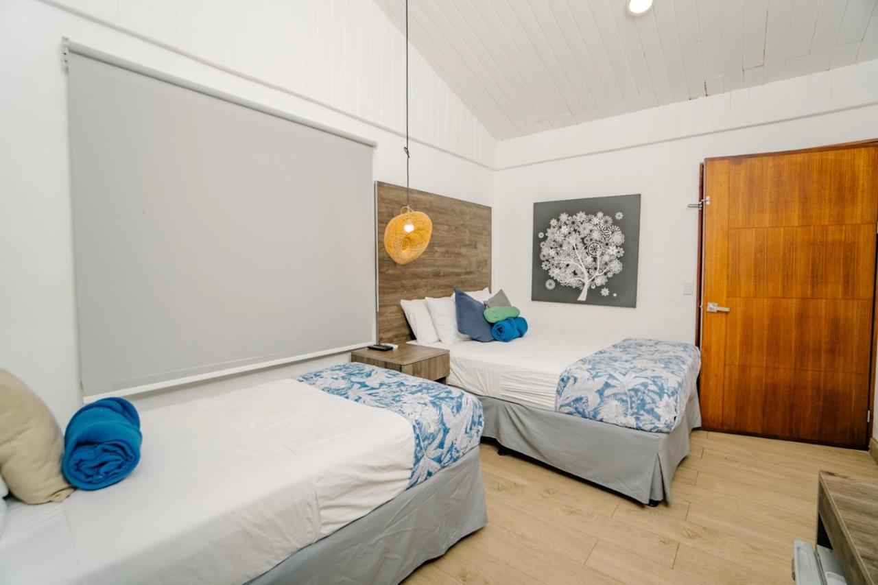 Hotel Ocotal Bed & Breakfast Playa Ocotal ภายนอก รูปภาพ
