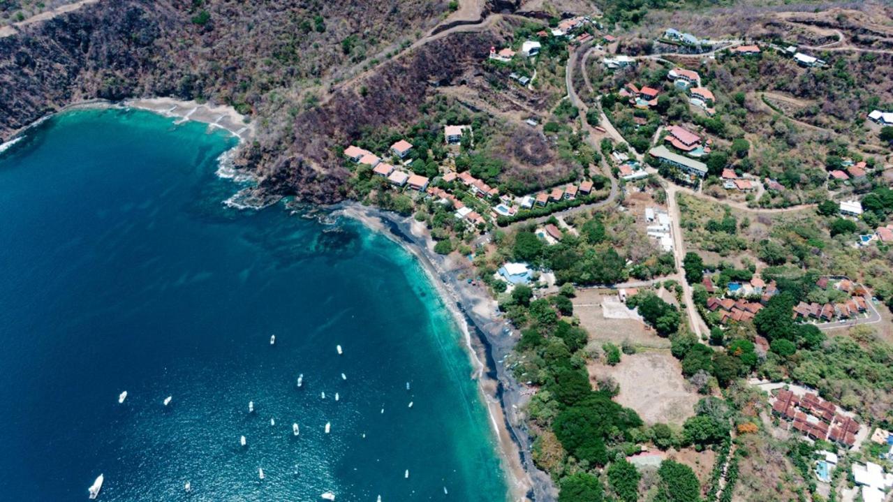 Hotel Ocotal Bed & Breakfast Playa Ocotal ภายนอก รูปภาพ