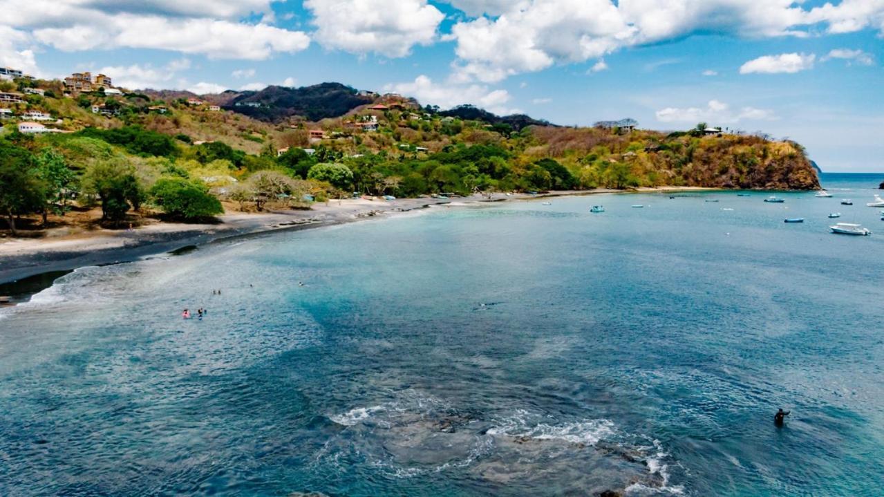 Hotel Ocotal Bed & Breakfast Playa Ocotal ภายนอก รูปภาพ